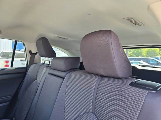 Used 2024 Toyota Highlander LE FWD image 14