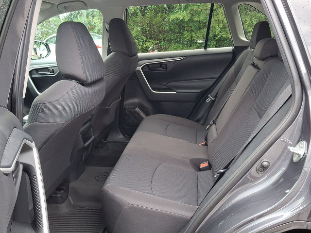 Used 2020 Toyota RAV4 LE w/ All Weather Liner Package AWD/4WD image 9