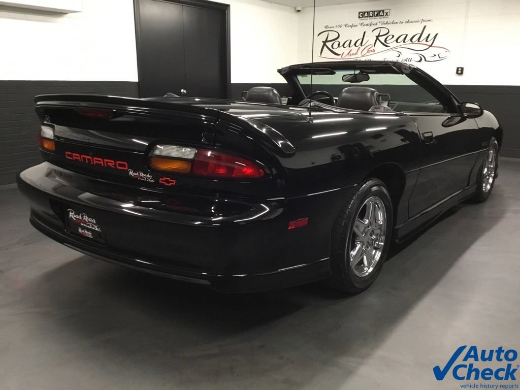 Used 2000 Chevrolet Camaro Z28 w/ Sport Appearance Pkg RWD image 10