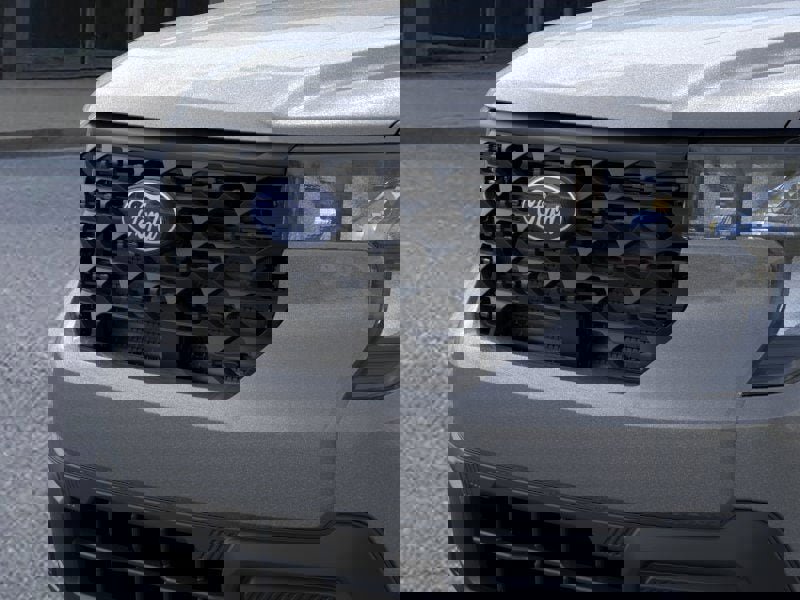 New 2025 Ford Maverick XL w/ Equipment Group 102A image 18