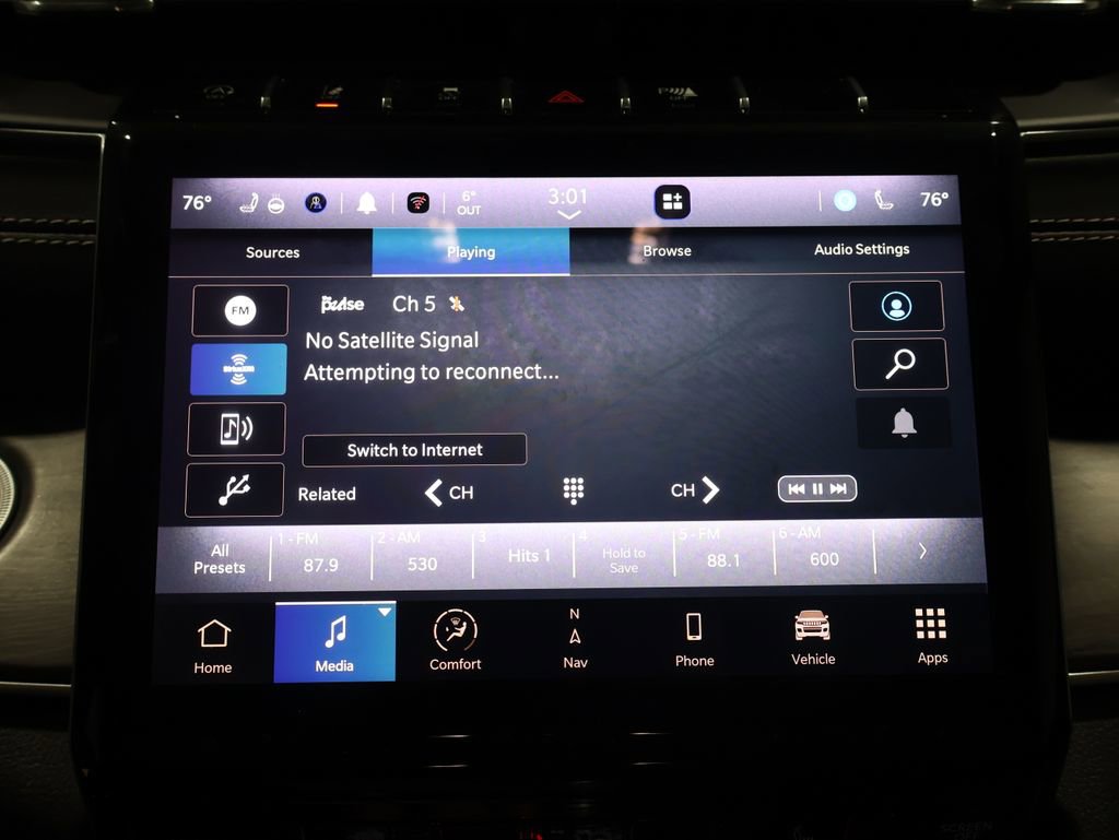 Used 2023 Jeep Grand Cherokee L Limited w/ Trailer Tow Group (B) image 32