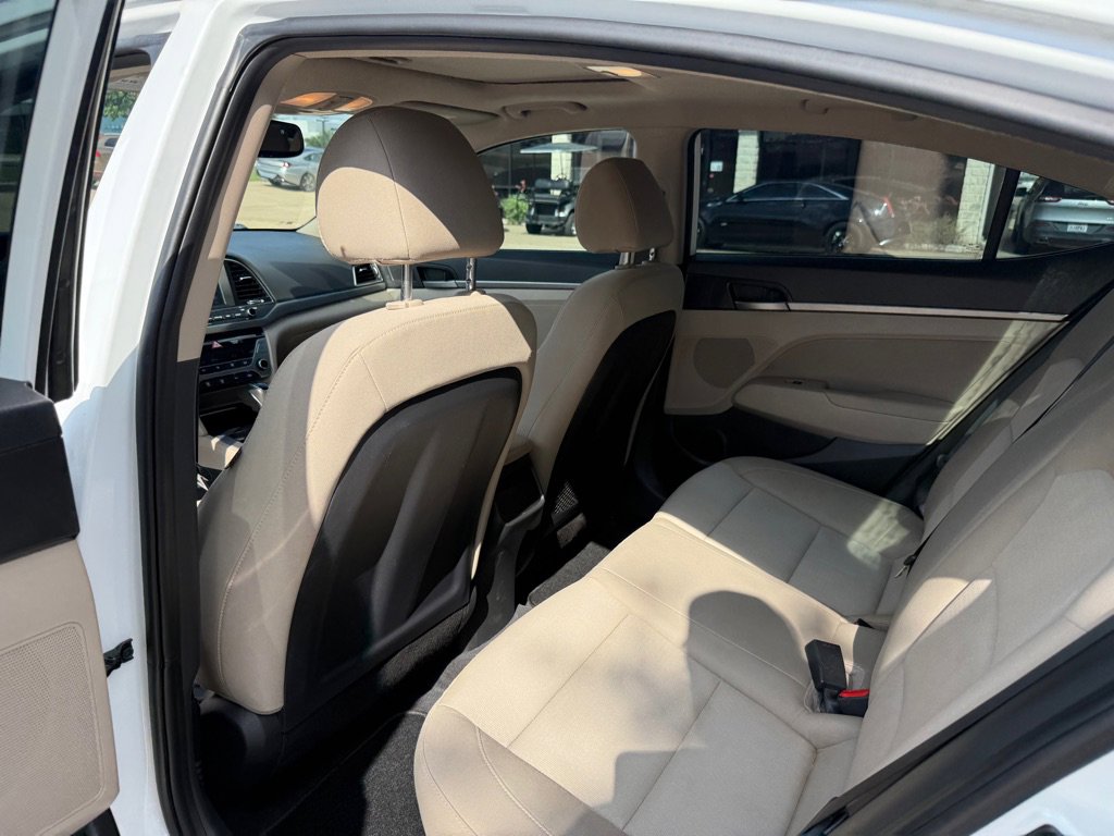 Used 2018 Hyundai Elantra Value Edition FWD image 14