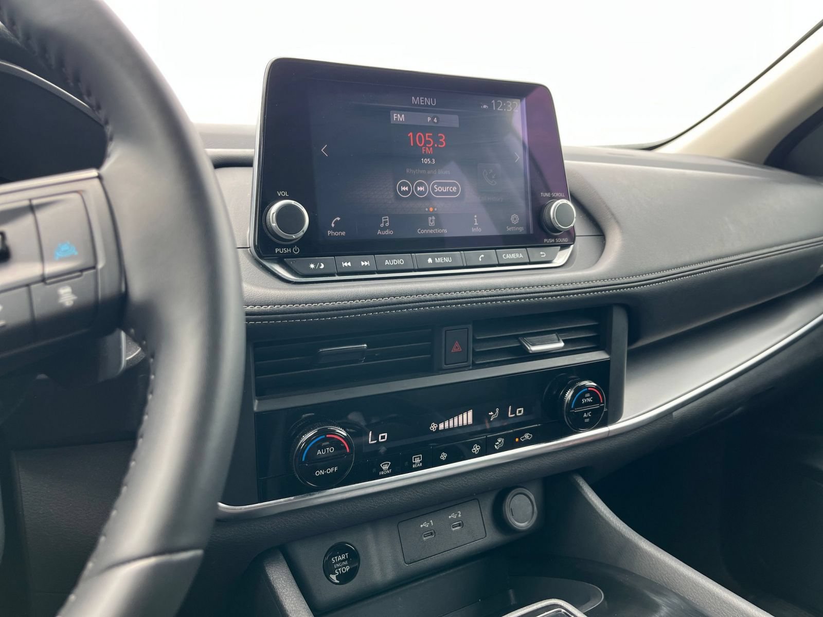 Used 2025 Nissan Rogue SV FWD image 20