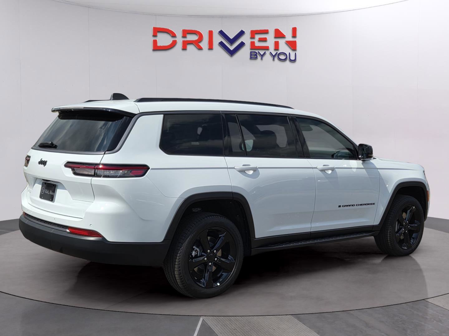 New 2026 Jeep Grand Cherokee L Limited image 5