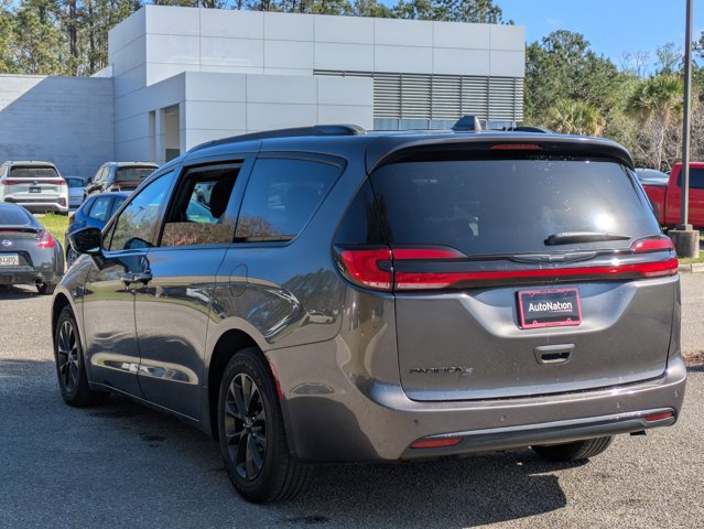 Used 2021 Chrysler Pacifica Touring w/ S Appearance Package image 6