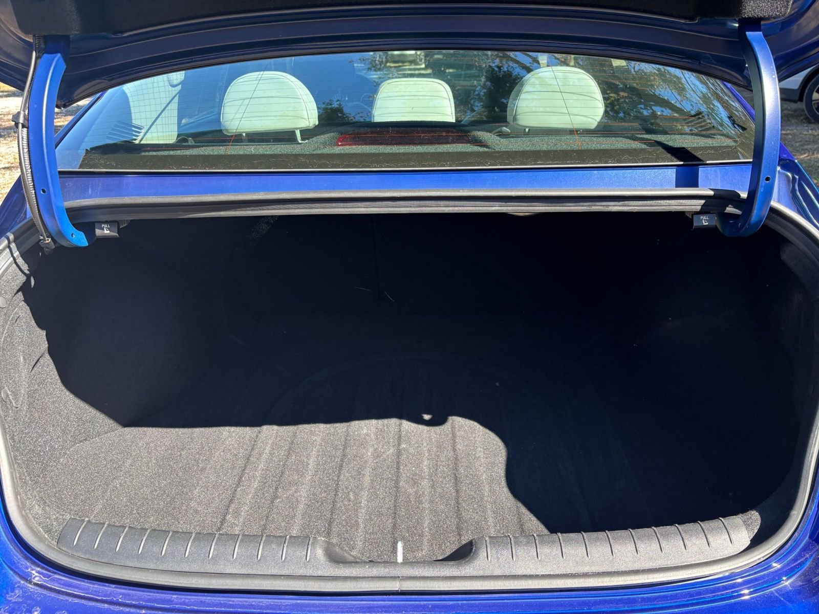 Used 2025 Hyundai Elantra Limited image 31