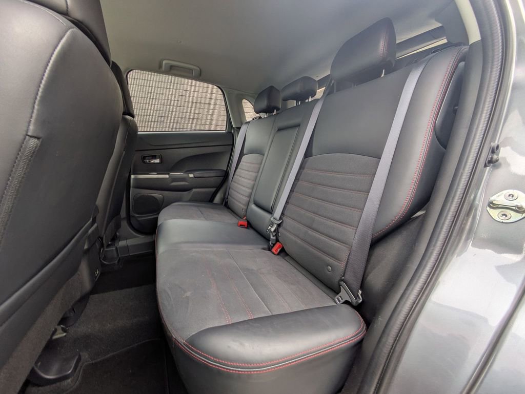 Used 2025 Mitsubishi Outlander Sport SE image 25