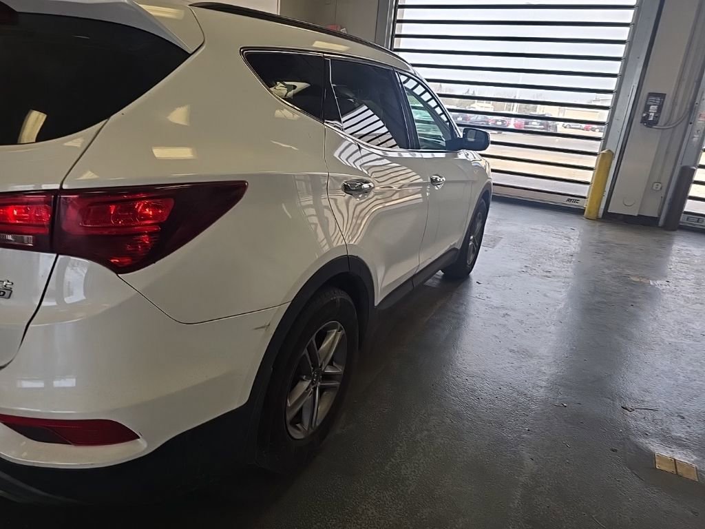 Used 2018 Hyundai Santa Fe Sport image 4