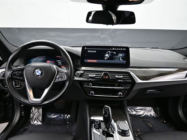 Used 2023 BMW 530i image 14