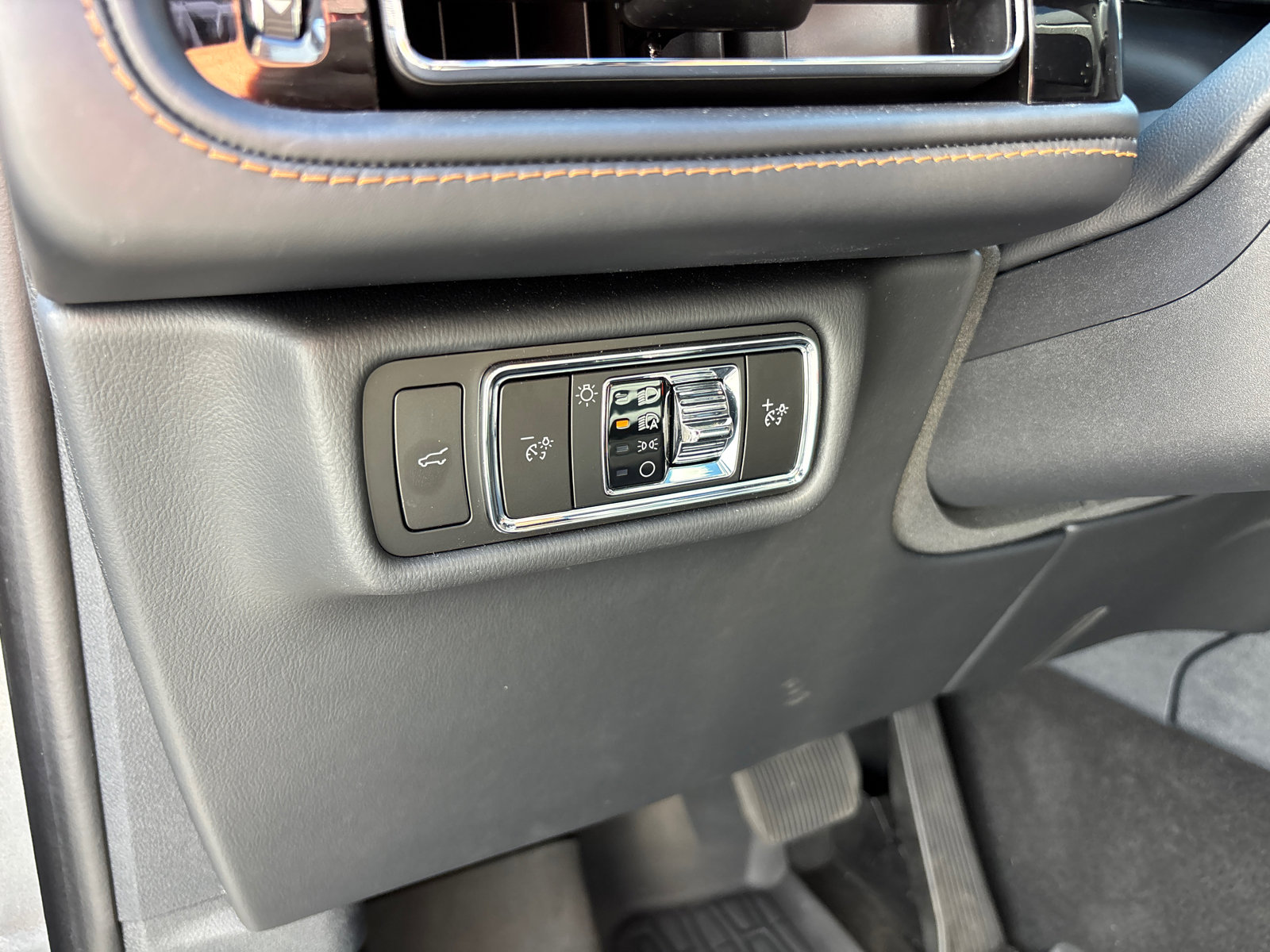 New 2025 Lincoln Aviator Black Label image 16