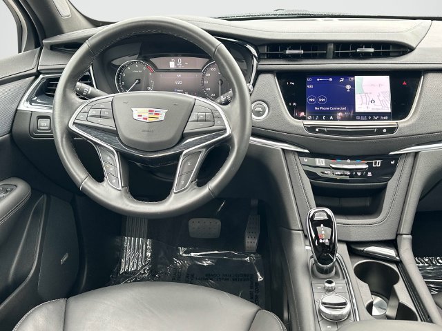 Certified 2023 Cadillac XT5 Premium Luxury AWD/4WD image 2