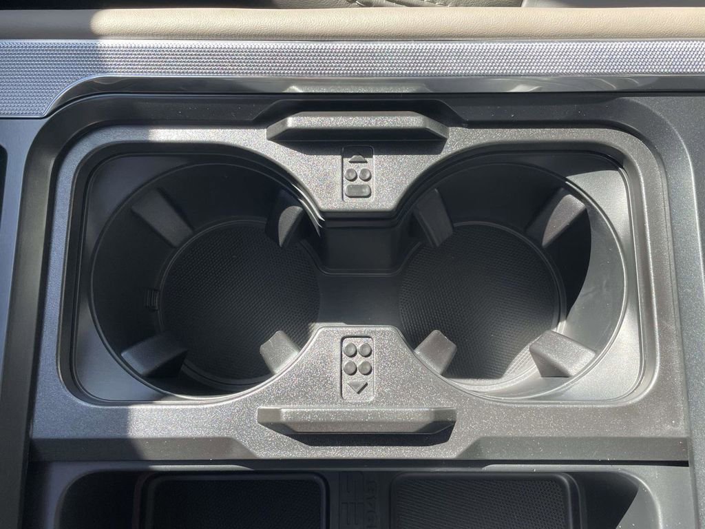 New 2026 Ford F350 Platinum w/ Platinum Plus Package image 17