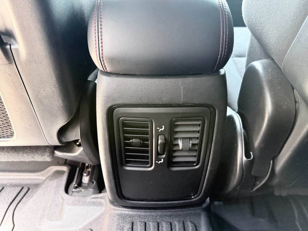Used 2024 Dodge Durango R/T RWD image 30