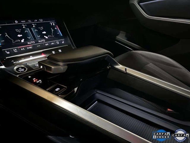 Used 2024 Audi Q8 e-tron Premium Plus image 60