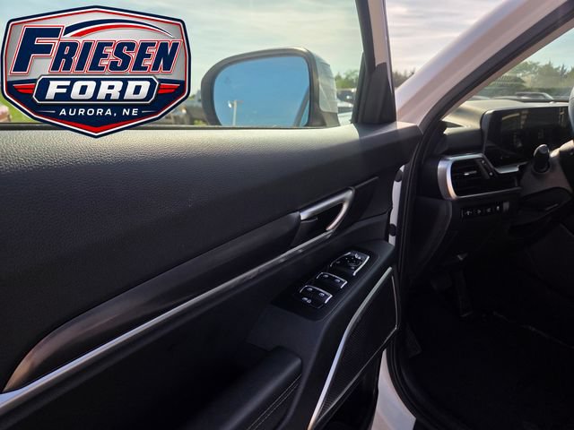 Used 2025 Kia Telluride S AWD/4WD image 9
