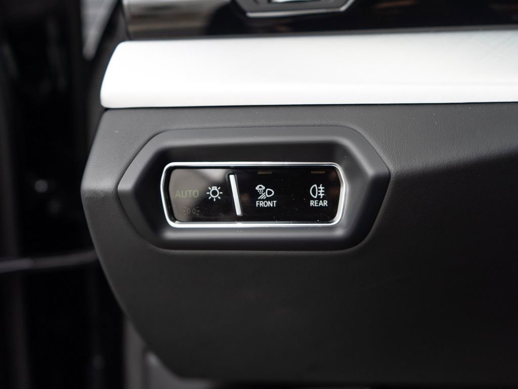 Used 2021 Lamborghini Urus image 20
