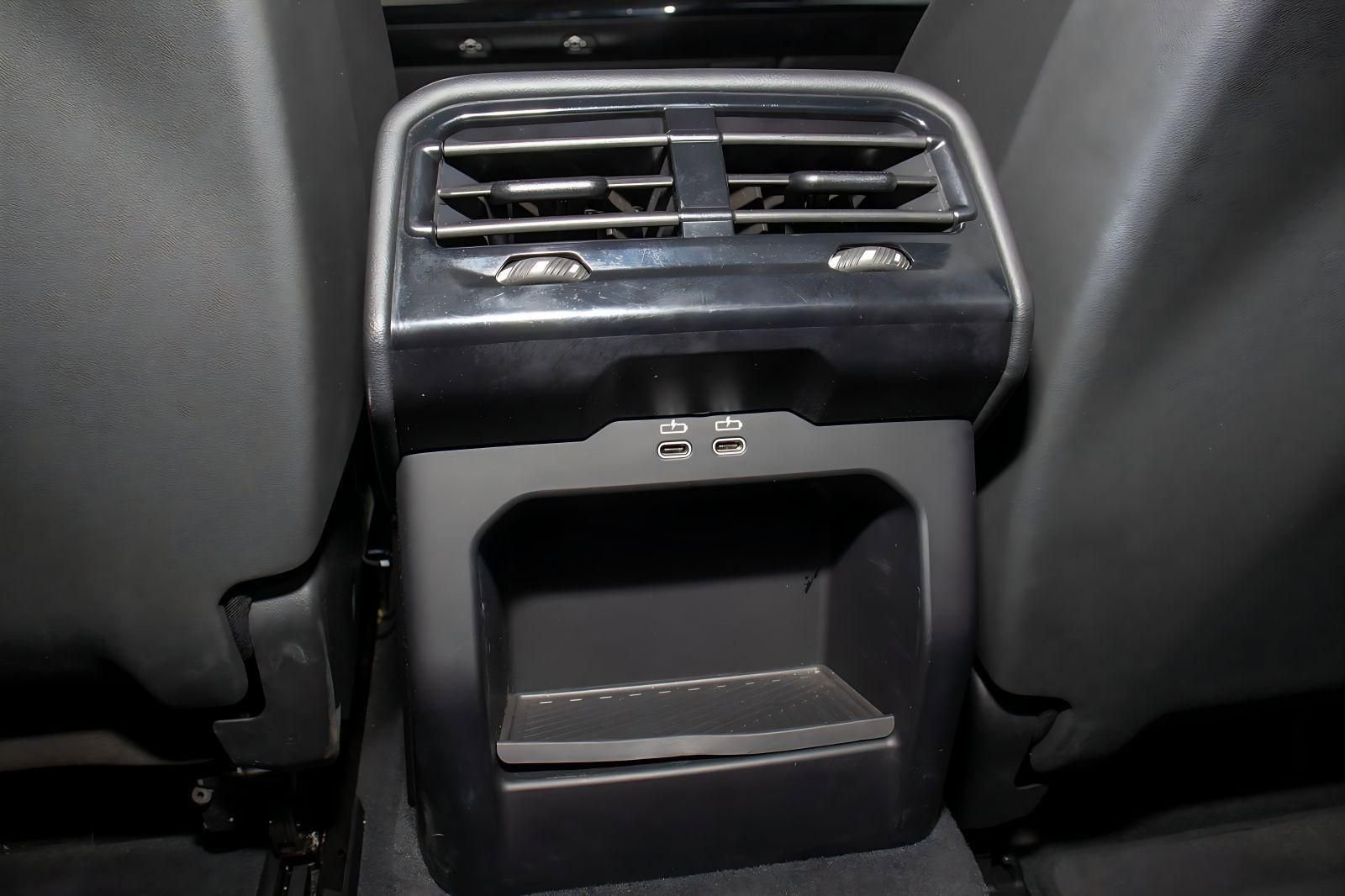 Used 2024 BMW 530i RWD image 19