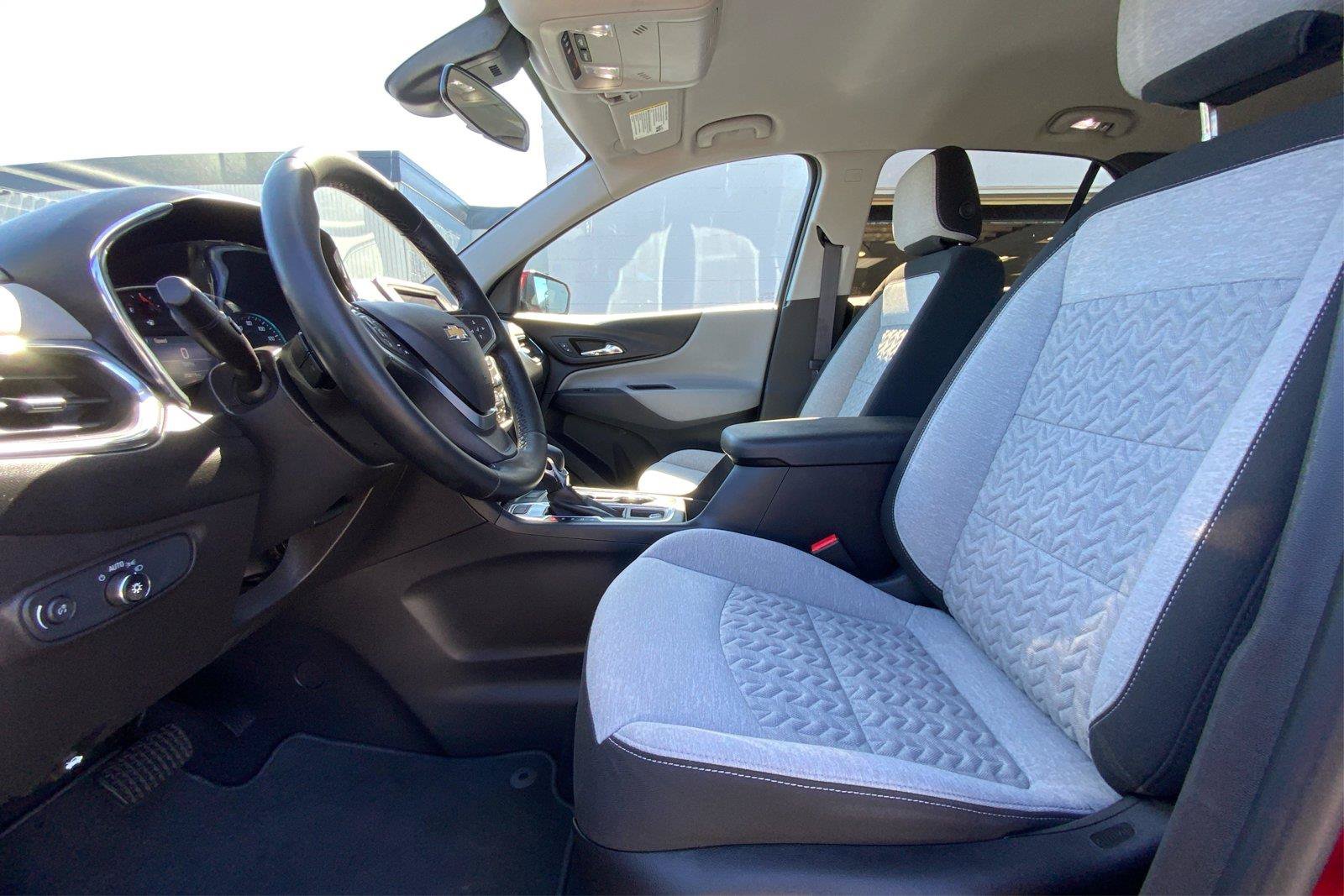 Used 2023 Chevrolet Equinox LT AWD/4WD image 10