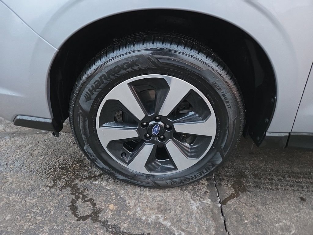 Used 2018 Subaru Forester 2.5i Limited w/ Popular Package #3B image 9
