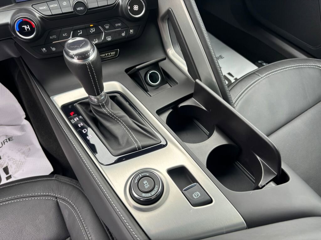 Used 2017 Chevrolet Corvette Stingray Coupe w/ Z51 3LT image 17