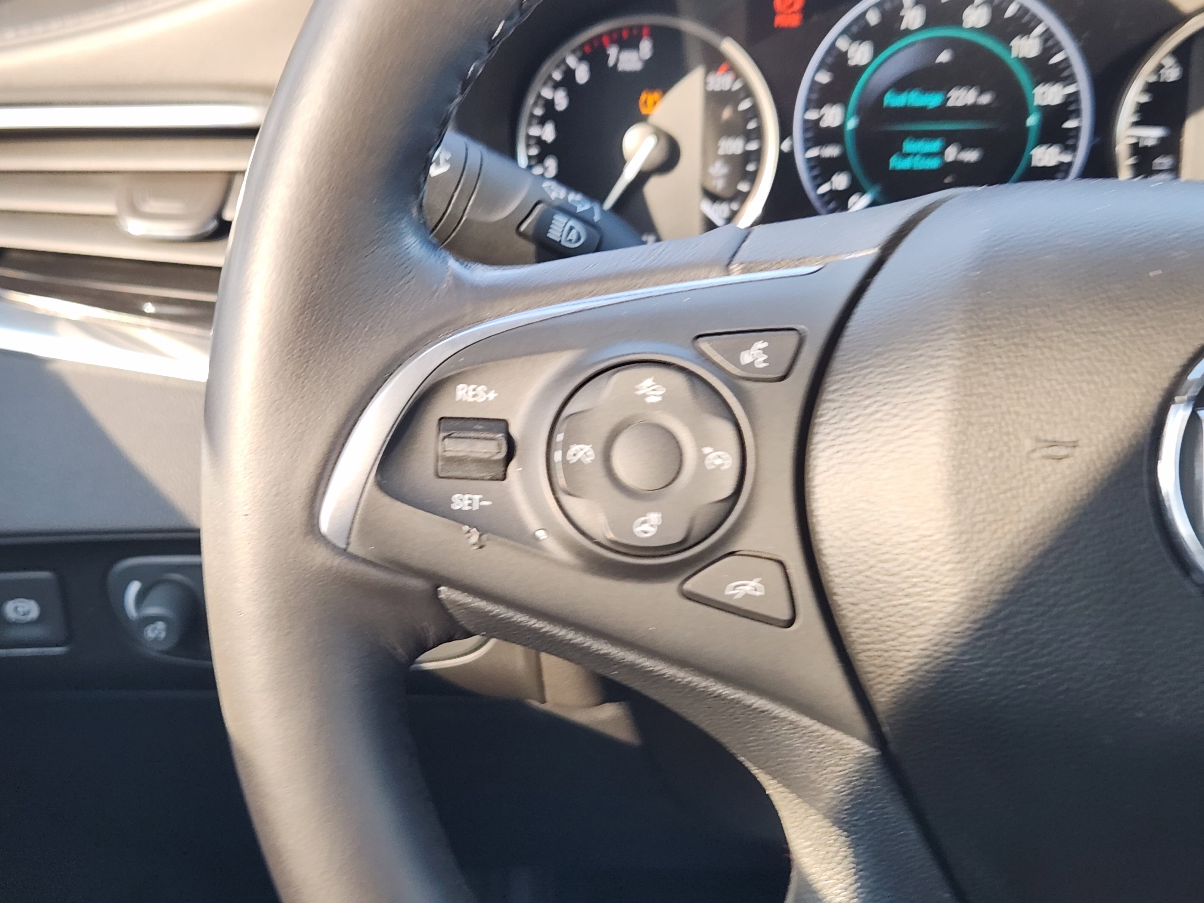 Used 2019 Buick Enclave Avenir w/ Avenir Technology Package image 34