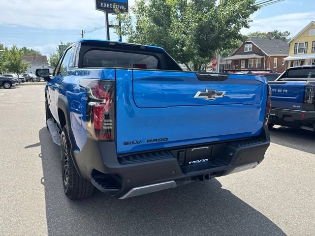 Used 2026 Chevrolet Silverado EV Trail Boss AWD/4WD image 8
