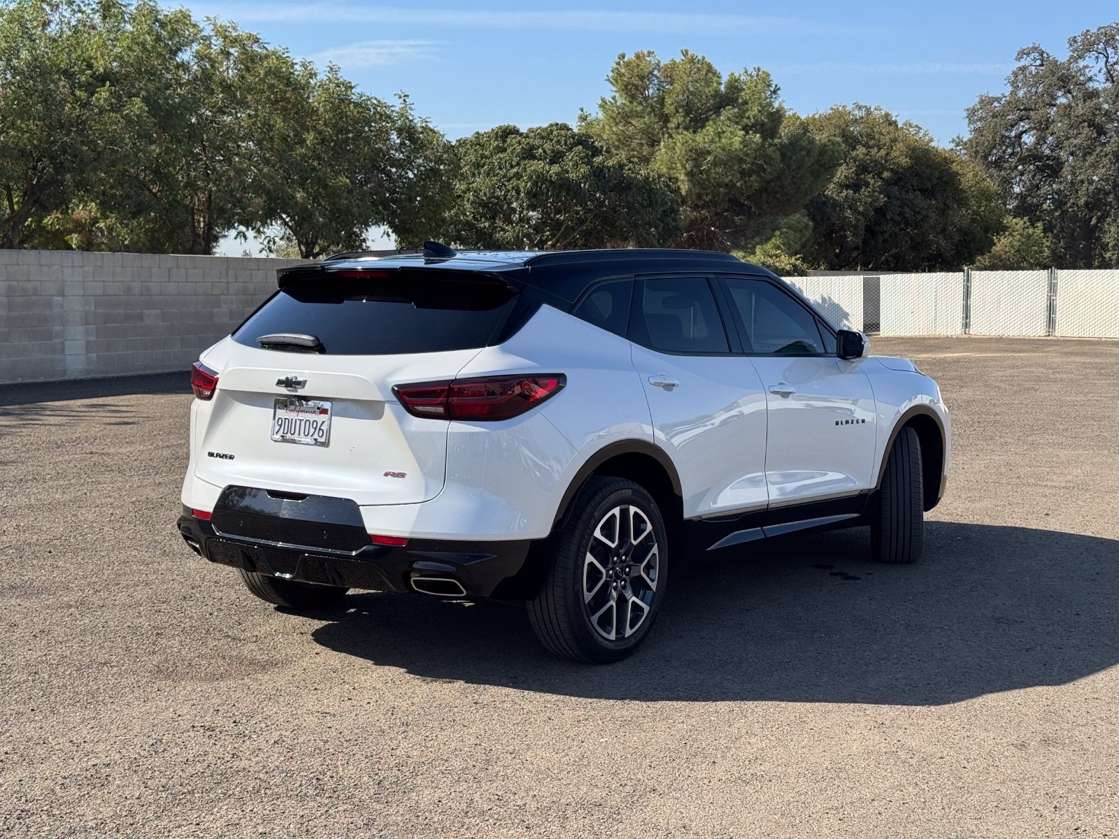 Used 2023 Chevrolet Blazer RS FWD image 3