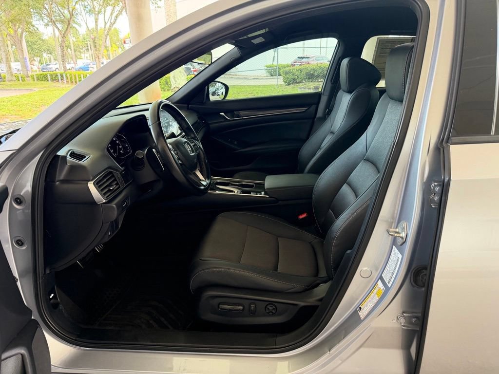 Used 2020 Honda Accord Sport image 5