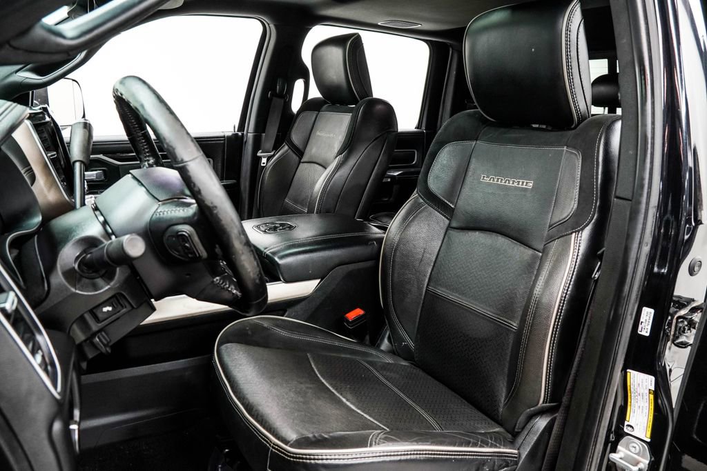 Used 2019 RAM 3500 Laramie w/ Black Appearance Package AWD/4WD image 15