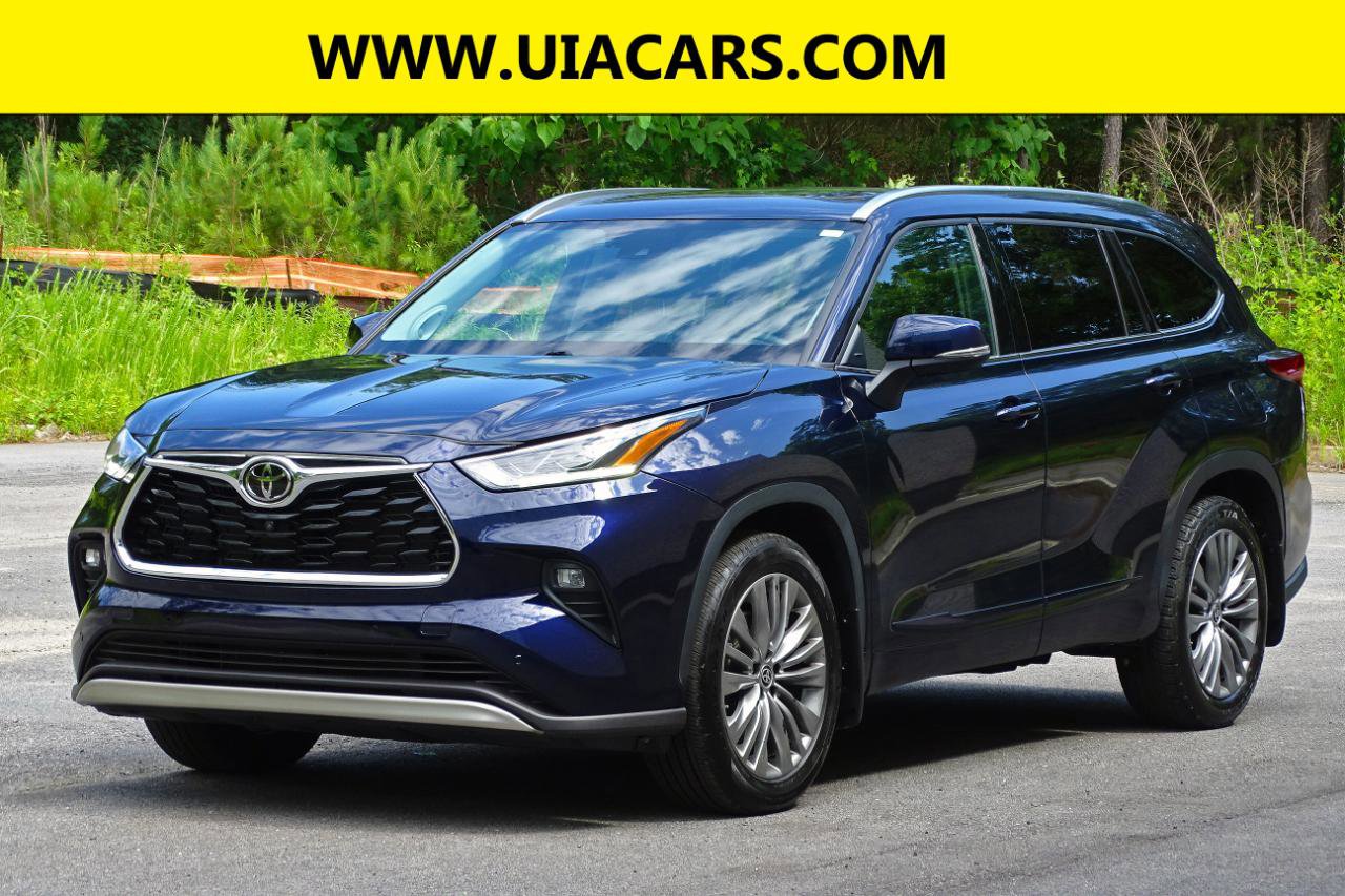 Used 2022 Toyota Highlander Platinum AWD/4WD image 3