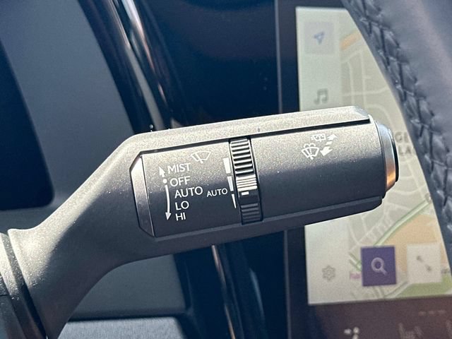 Used 2024 Lexus RZ 450e Premium AWD/4WD image 11