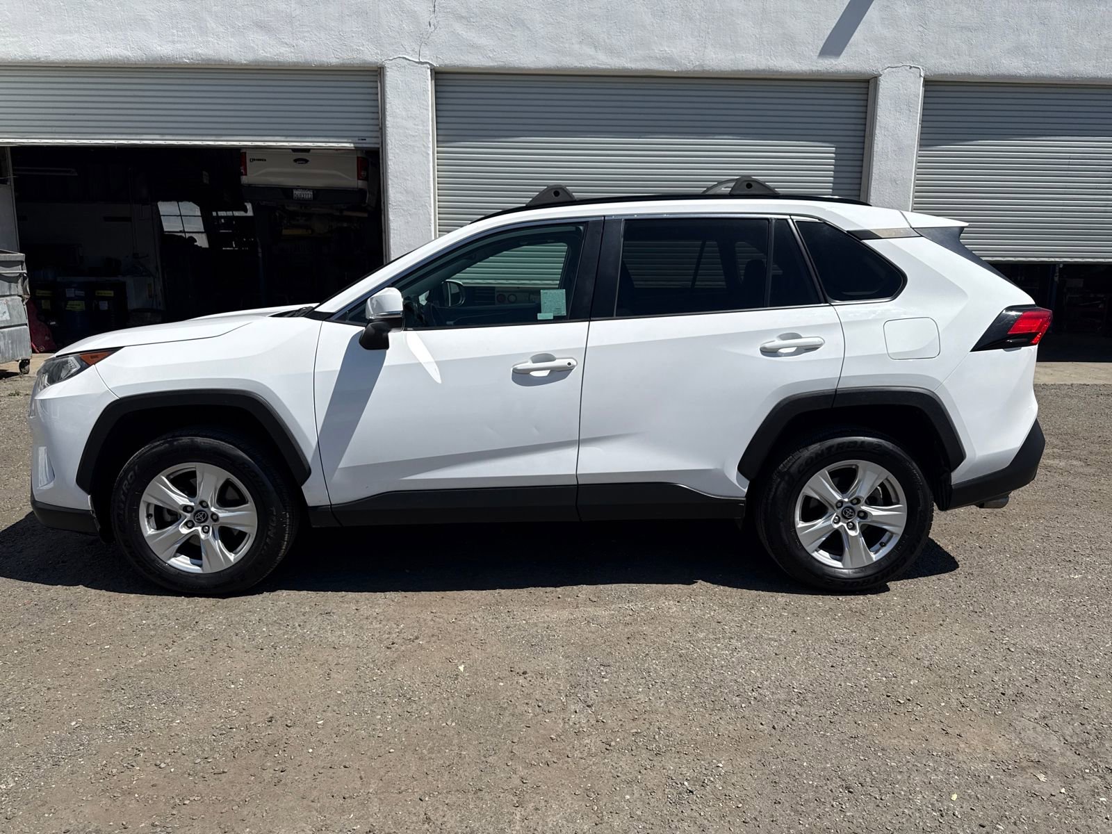 Used 2020 Toyota RAV4 XLE w/ All Weather Liner Package AWD/4WD image 4
