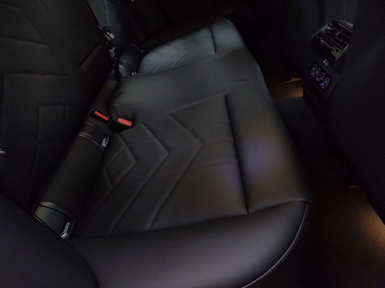 New 2026 BMW i5 eDrive40 w/ Executive Package image 13