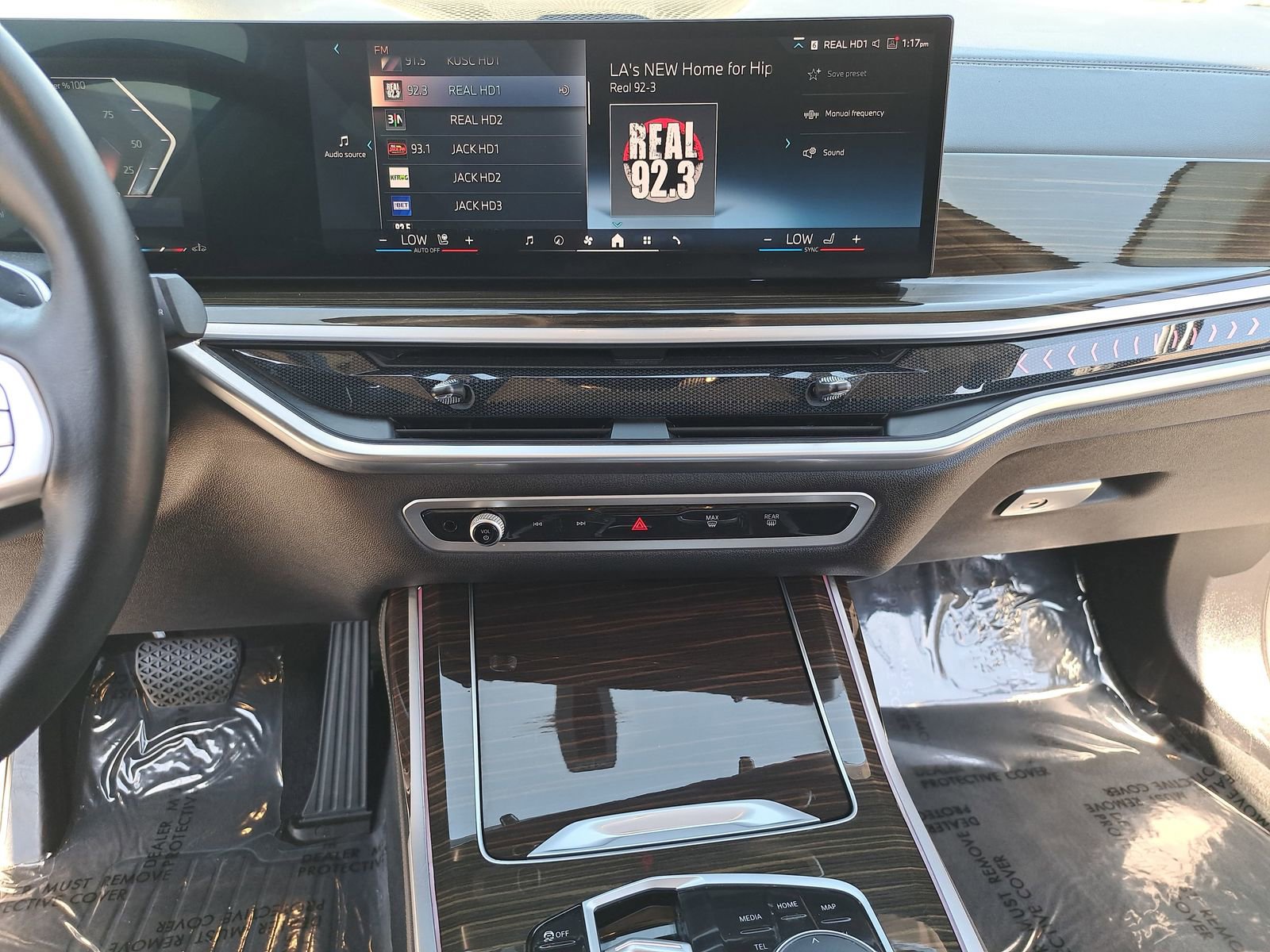 Used 2024 BMW X7 xDrive40i image 23