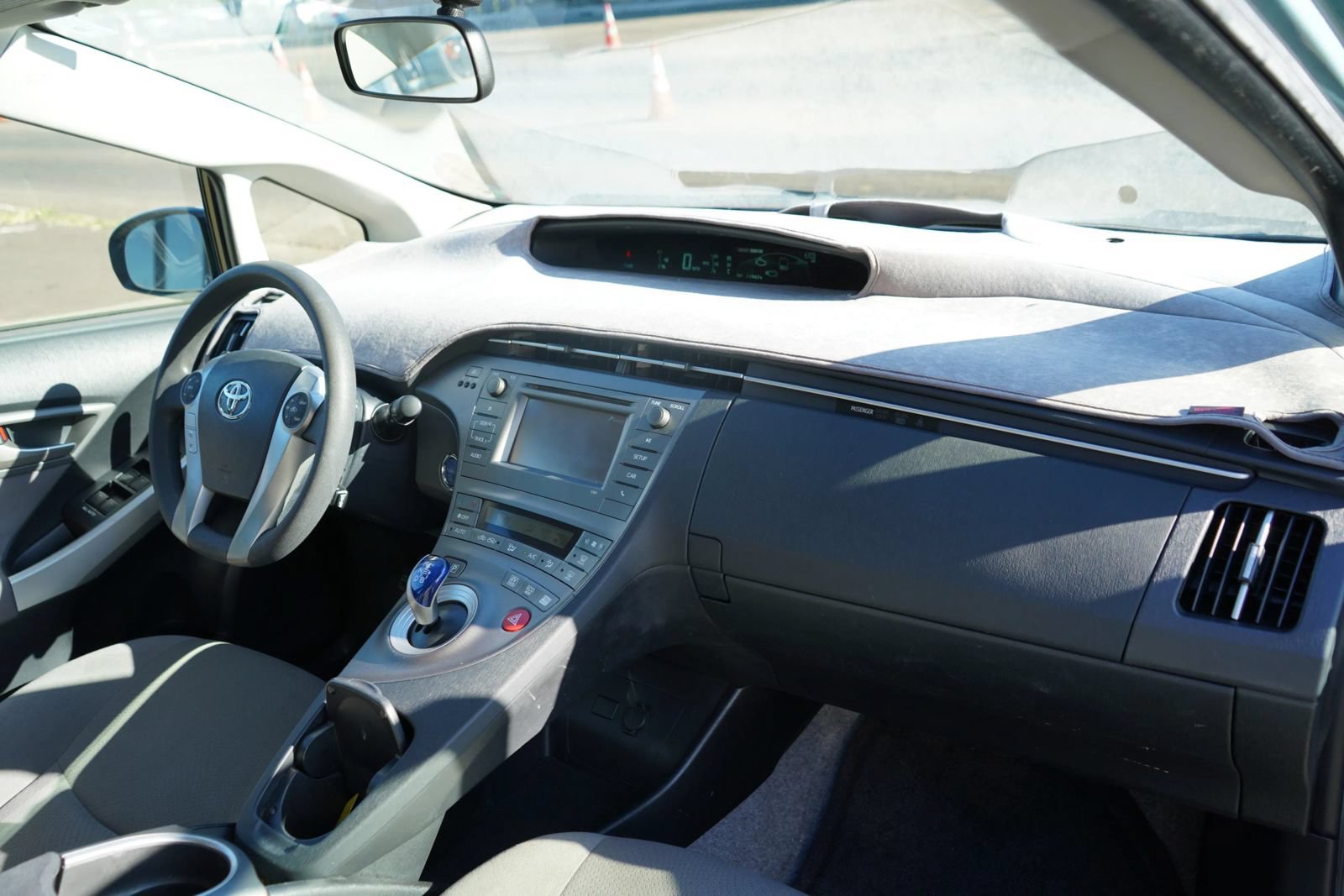 Used 2014 Toyota Prius Two FWD image 18