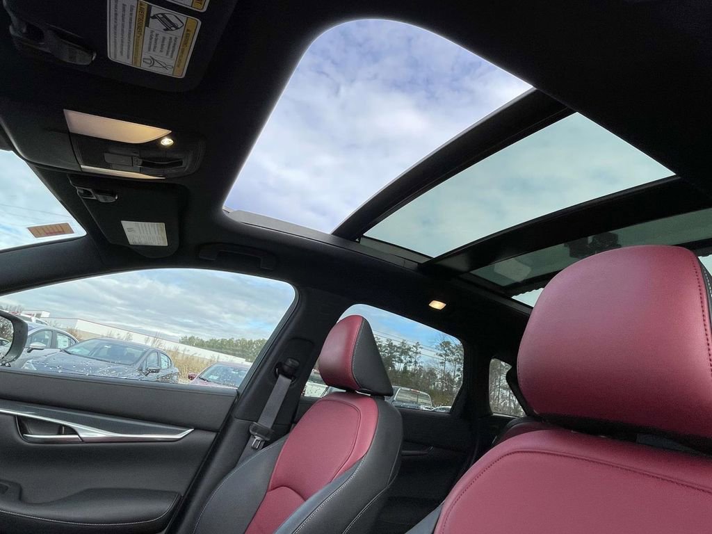 Used 2024 INFINITI QX50 Sport image 16