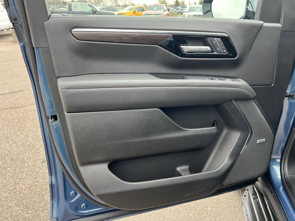 Certified 2026 Chevrolet Tahoe Premier AWD/4WD image 18