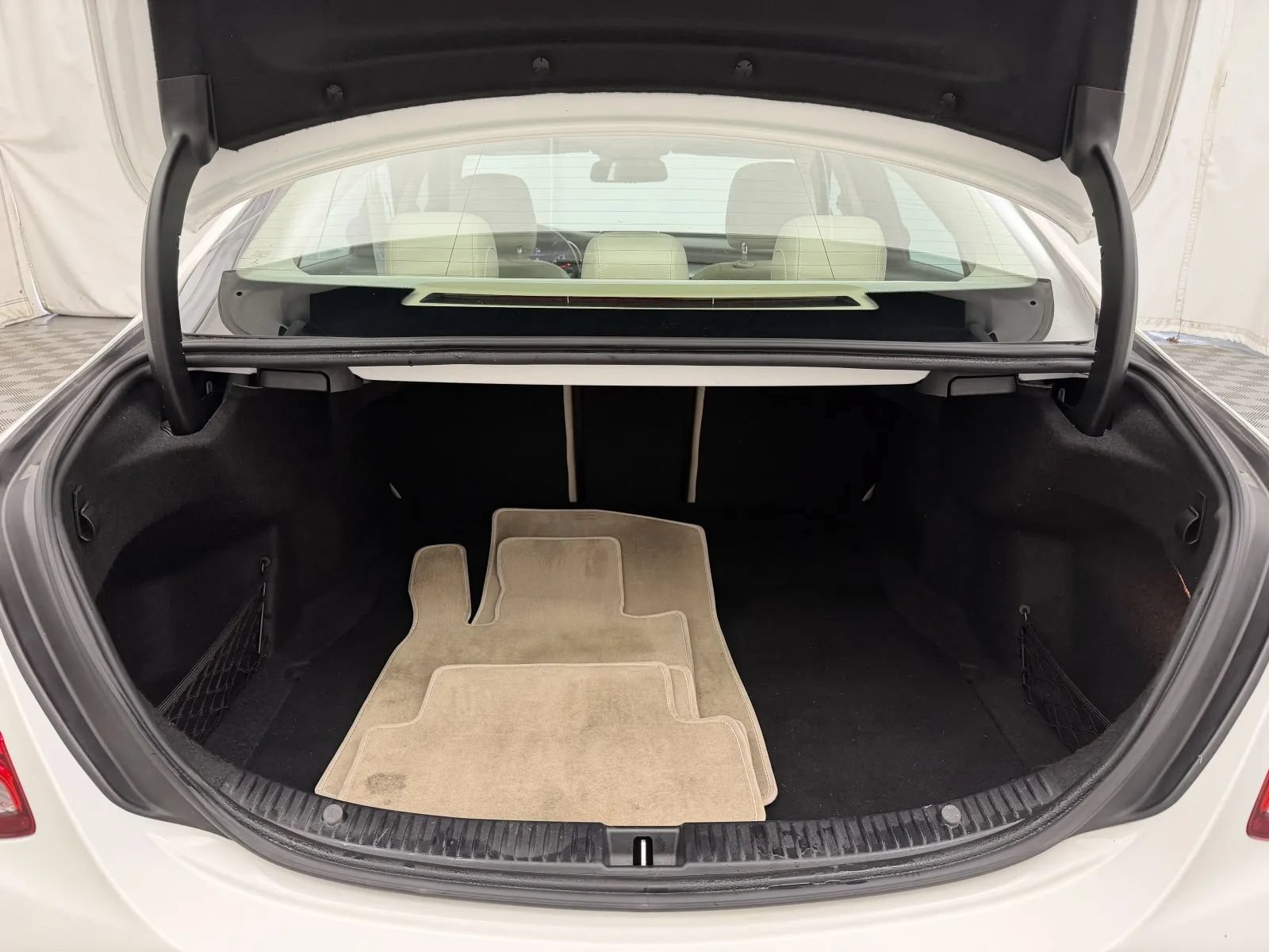 Used 2017 Mercedes-Benz C 300 4MATIC Sedan image 32