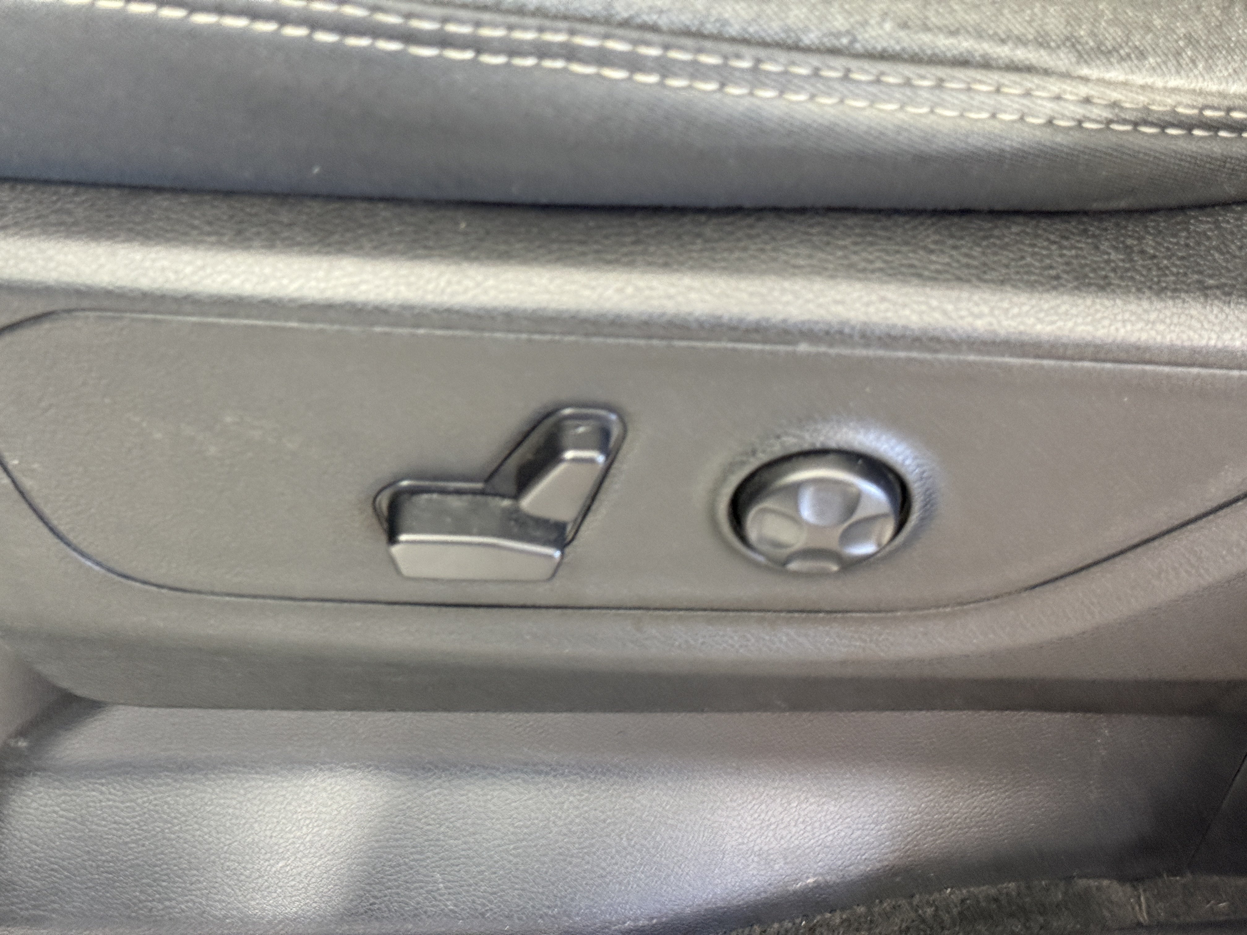 Used 2020 RAM 1500 Big Horn RWD image 17