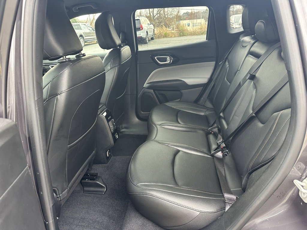 Used 2024 Jeep Compass Limited image 18