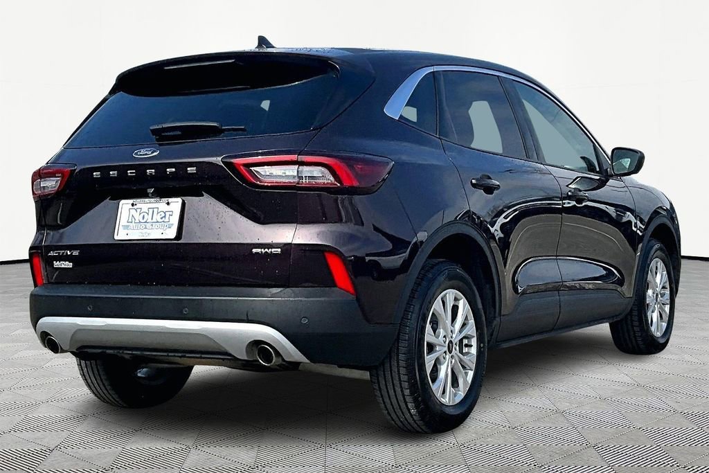 Certified 2023 Ford Escape Active w/ Tech Pack #2 image 2