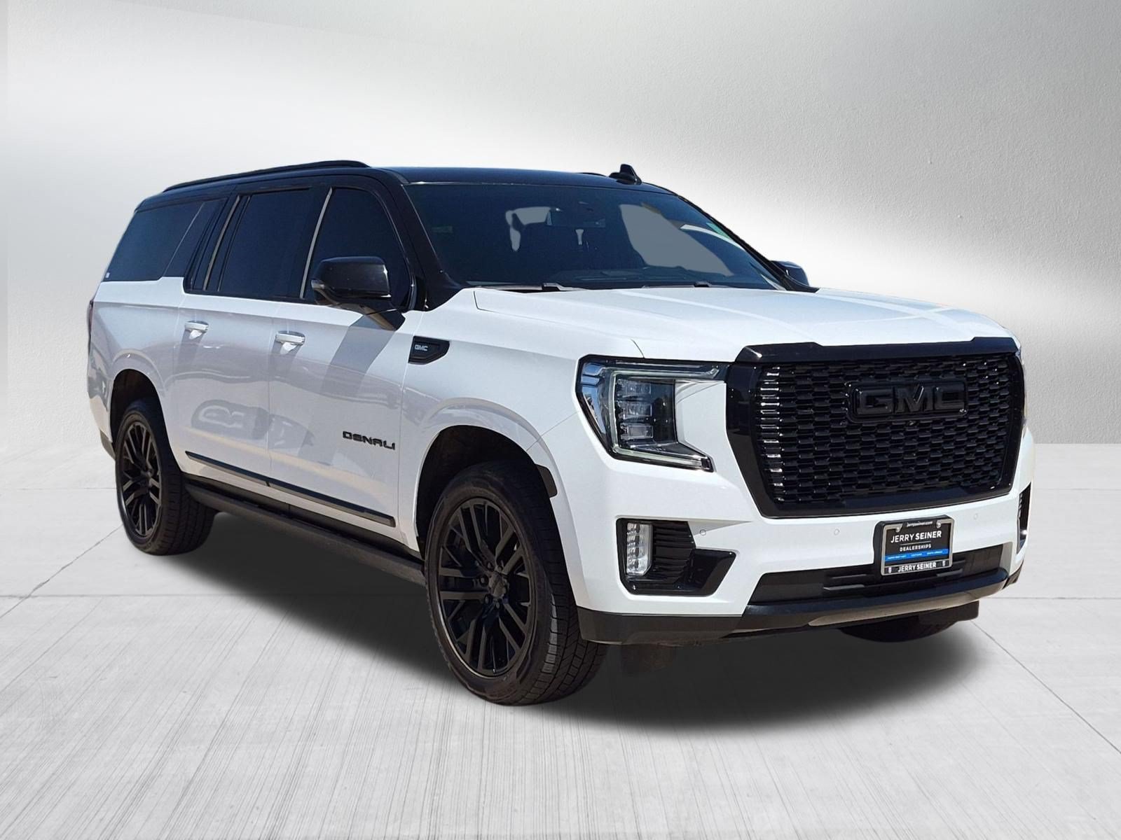 Used 2023 GMC Yukon XL Denali AWD/4WD image 7