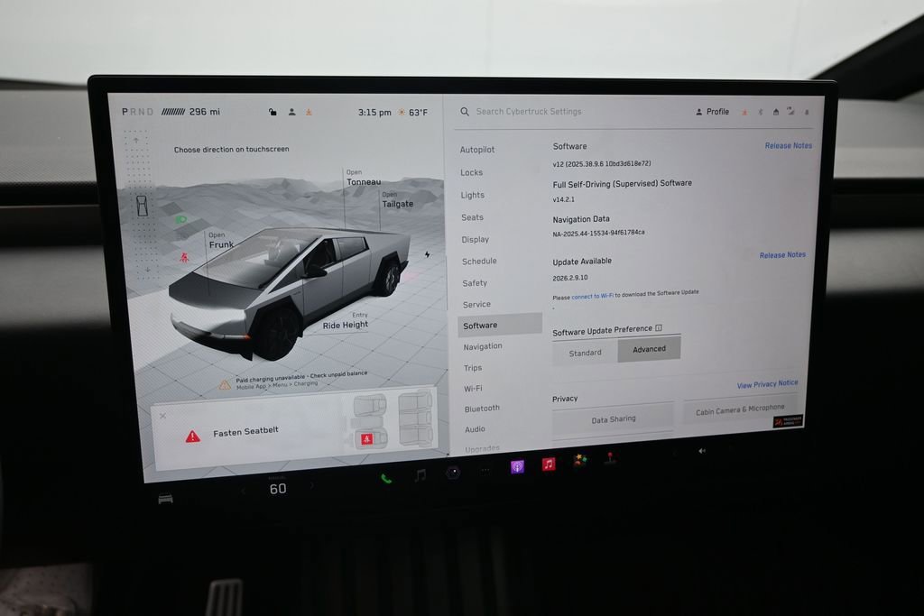 Used 2024 Tesla Cybertruck AWD Crew Cab image 15