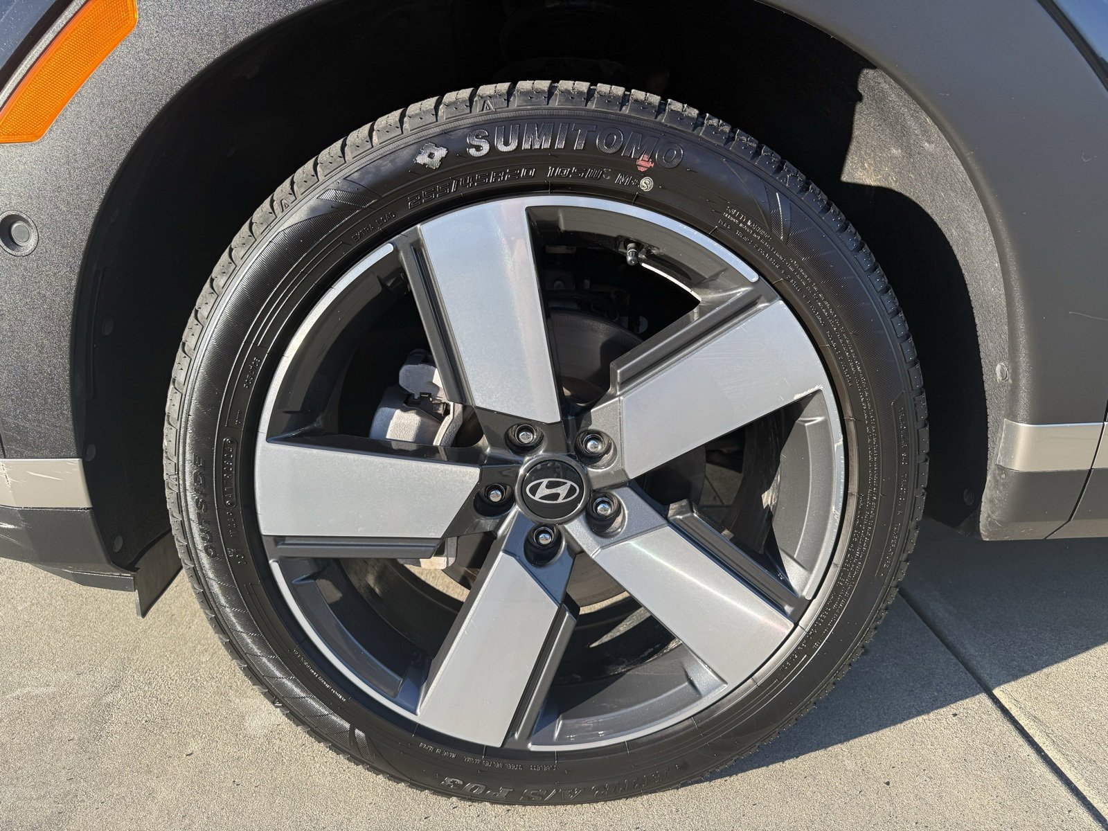 Used 2024 Hyundai Santa Fe Limited image 35