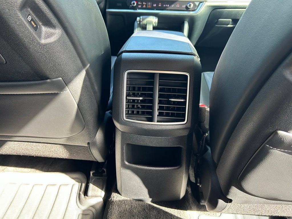 Used 2025 Kia Sportage EX FWD image 37
