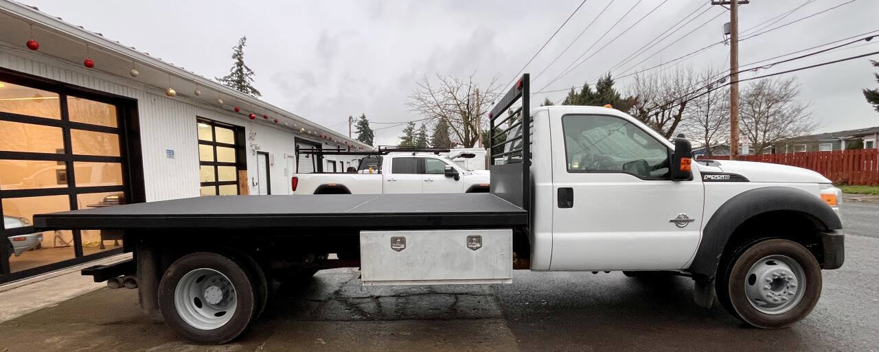 Used 2014 Ford F550 2WD Regular Cab Super Duty image 10