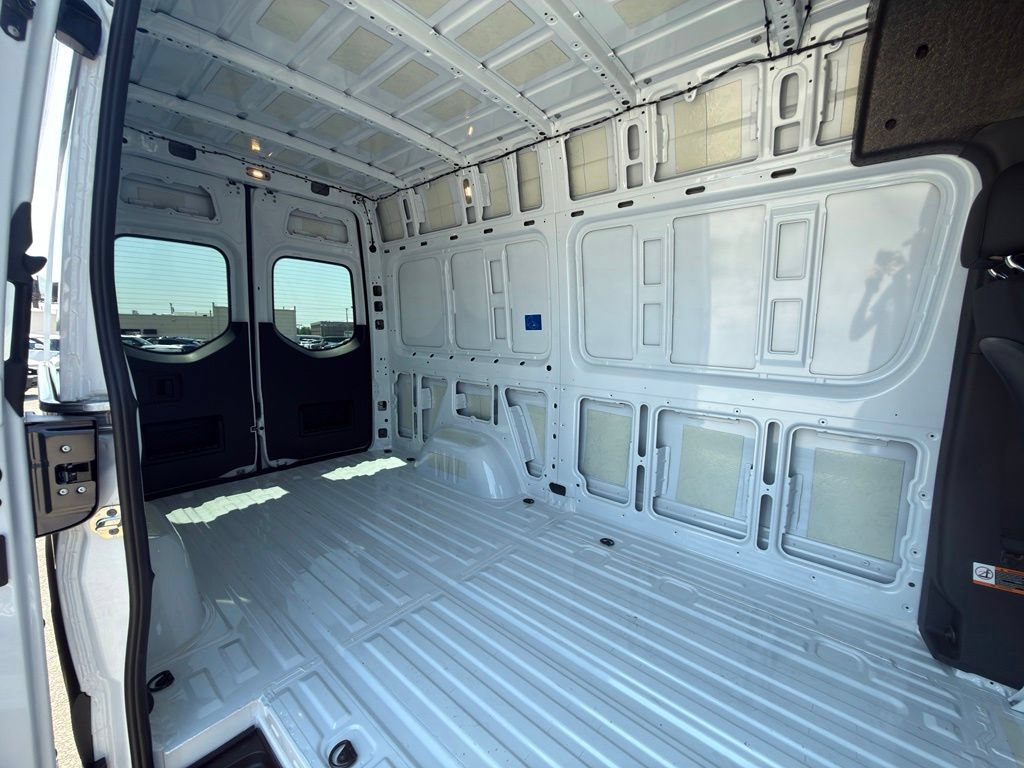 Used 2026 Mercedes-Benz Sprinter 2500 image 31