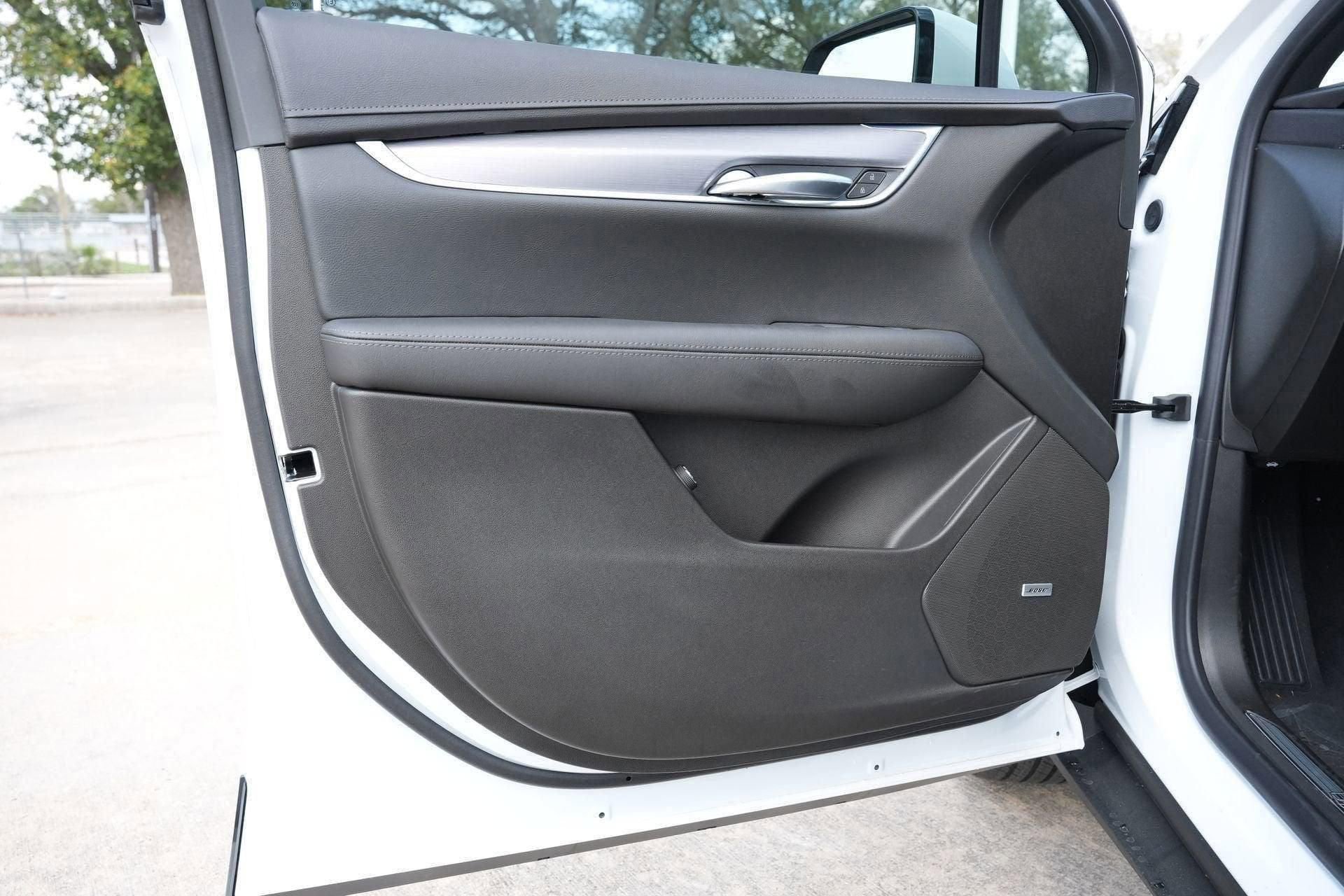 New 2026 Cadillac XT5 Luxury w/ LPO, Floor Liner Package image 19