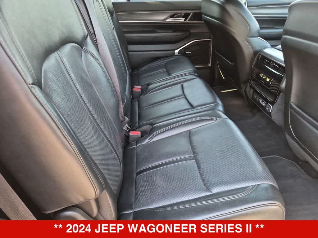 Used 2024 Jeep Wagoneer Series II w/ Flexible Seating Group AWD/4WD image 20