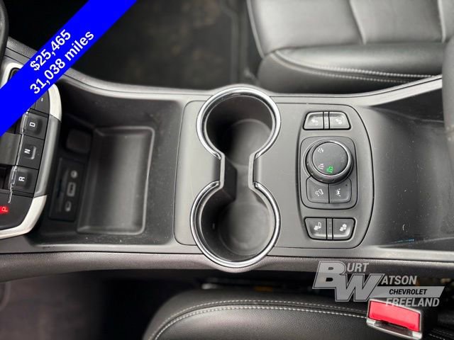 Used 2024 GMC Terrain SLT image 20